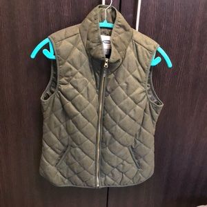 Old Navy, olive green, quilted vest, women small, EUC